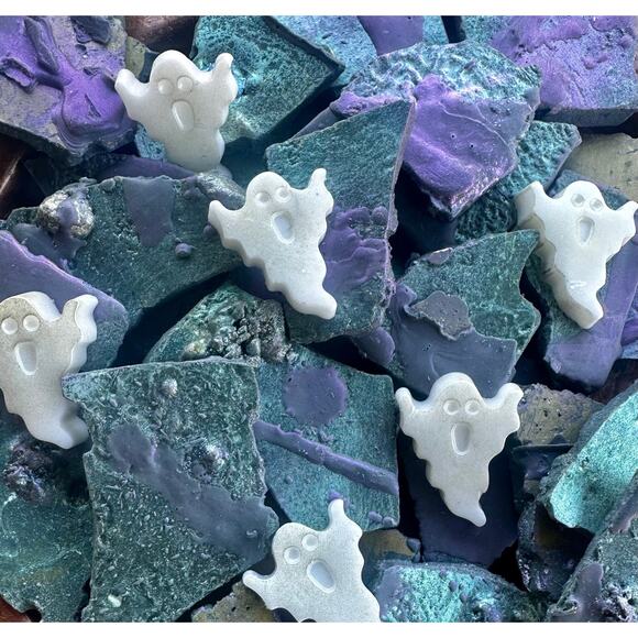 Apparitional Ambitions Wax Melt Brittle: Mint Nutmeg Geranium Rose Patchouli - Picture 4 of 10